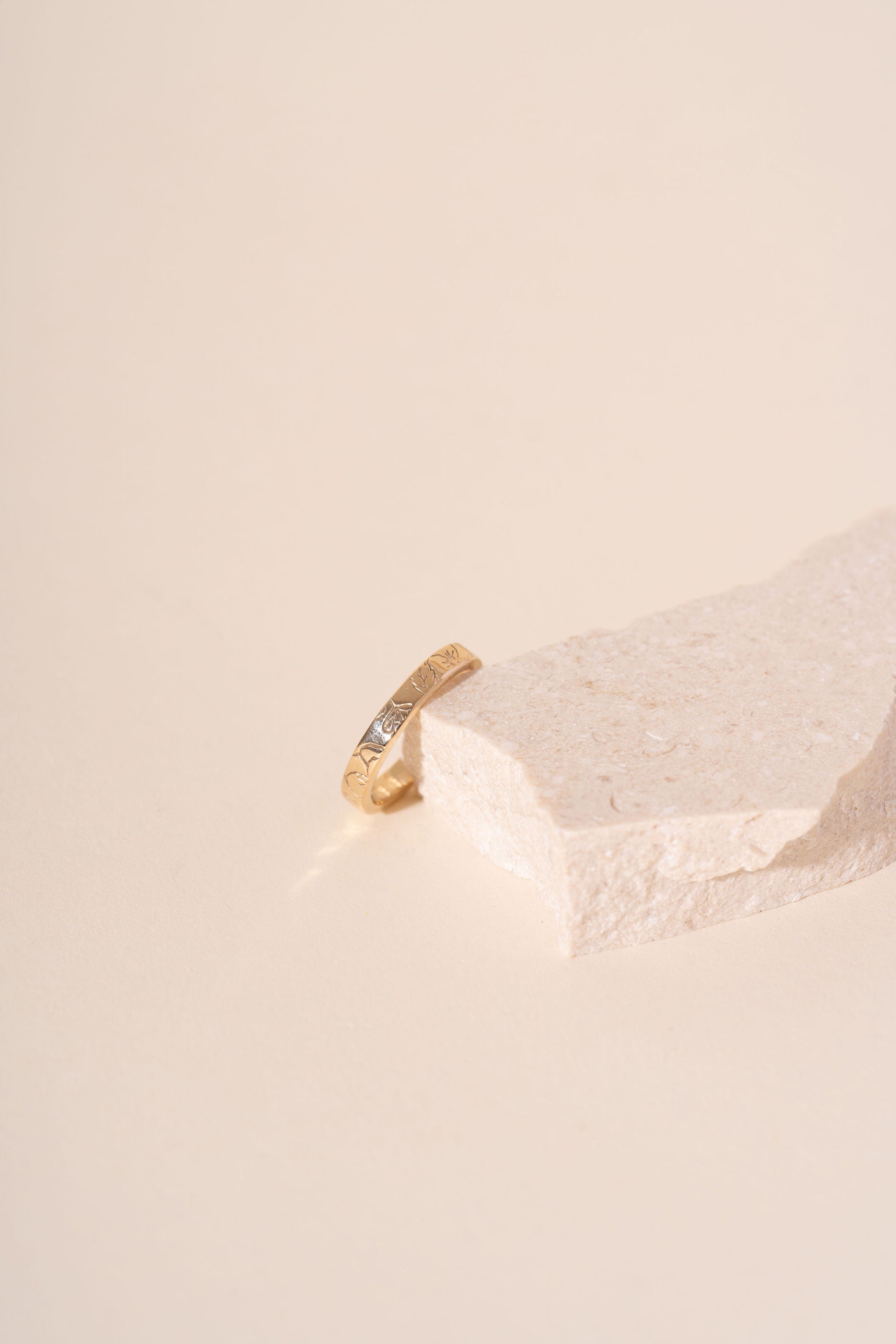 Recycled 9ct Yellow Gold Flower Meadow Ring