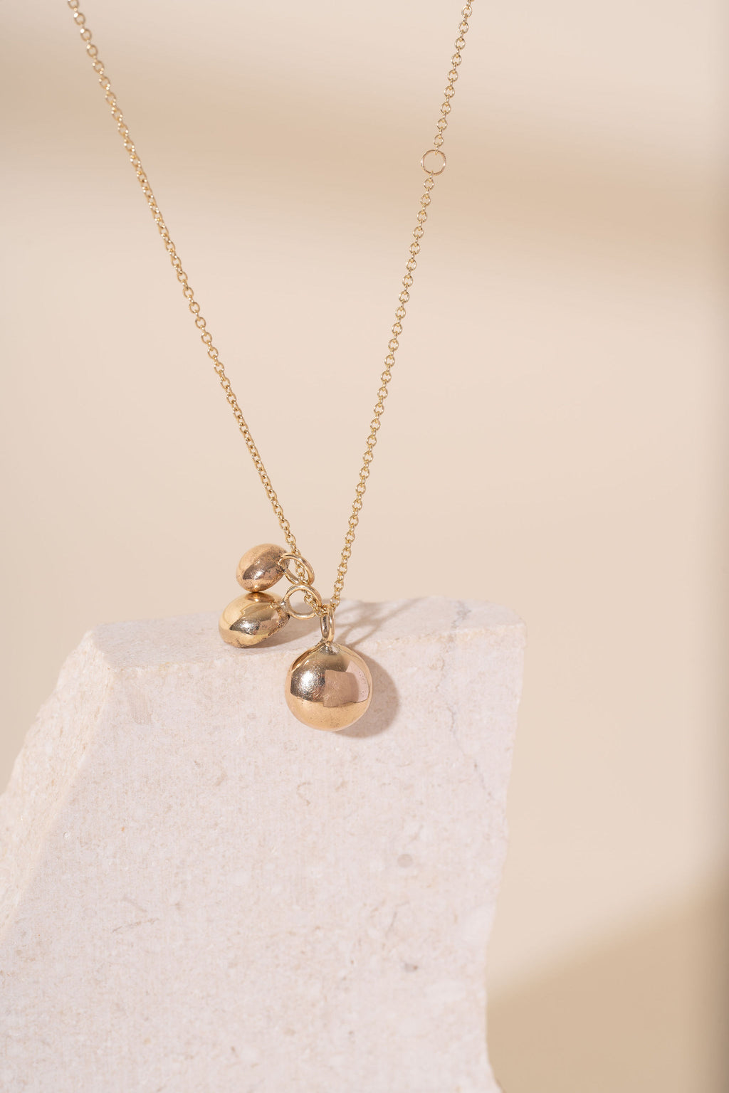 9ct Recycled Yellow Gold Pebble Necklace