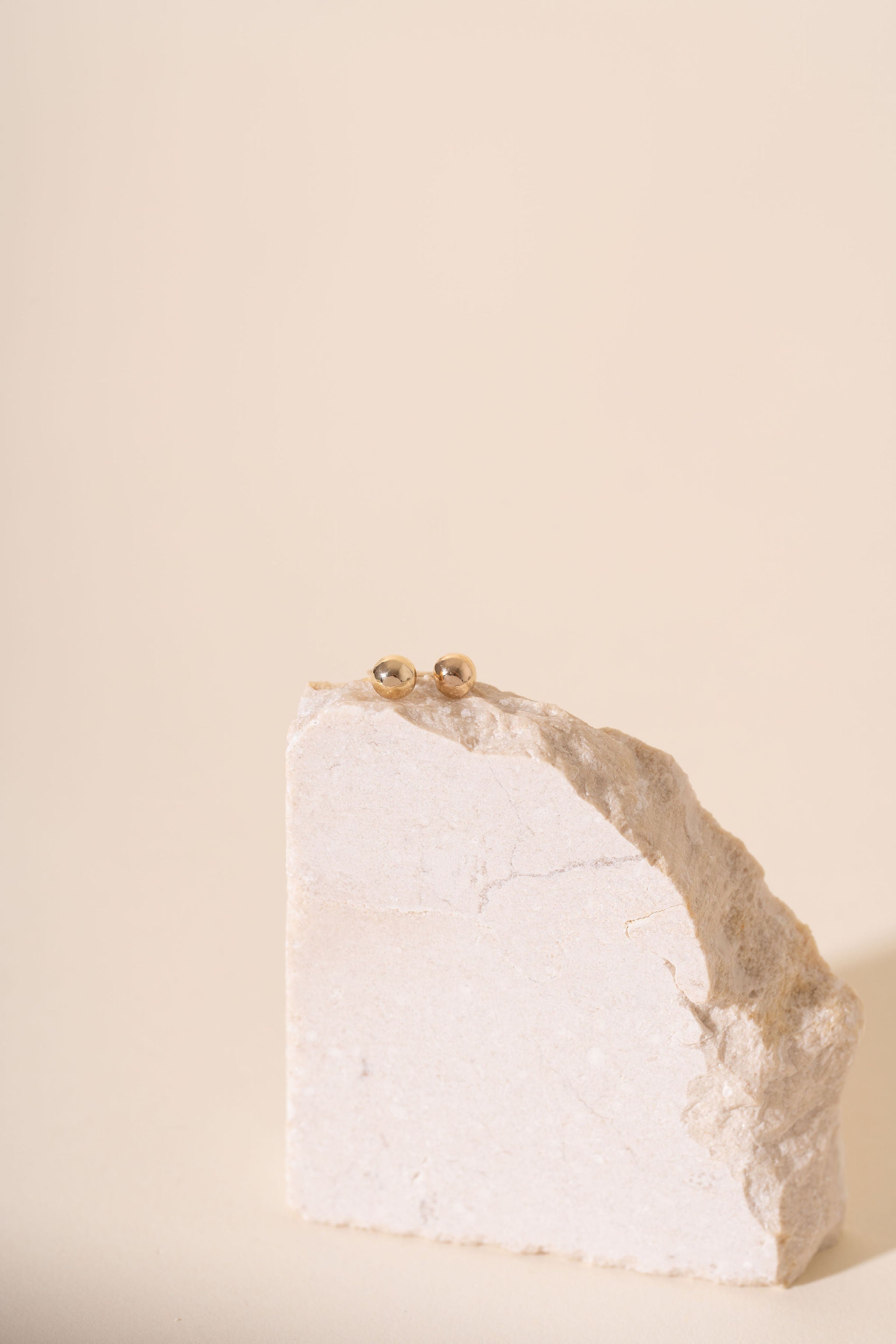 9ct Recycled Yellow Gold Pebble Studs
