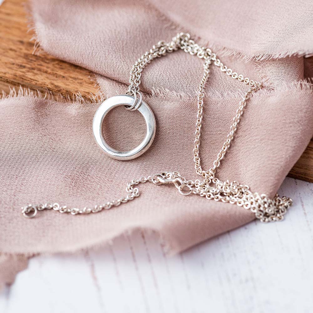 Sophie Small Circle Pendant image 0
